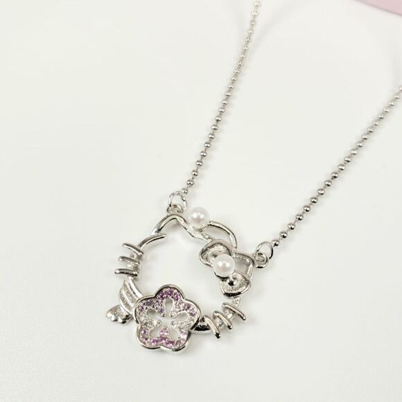 Brand New Hello Kitty With Pink Sakura Pearl Necklace - Picture 3 of 7